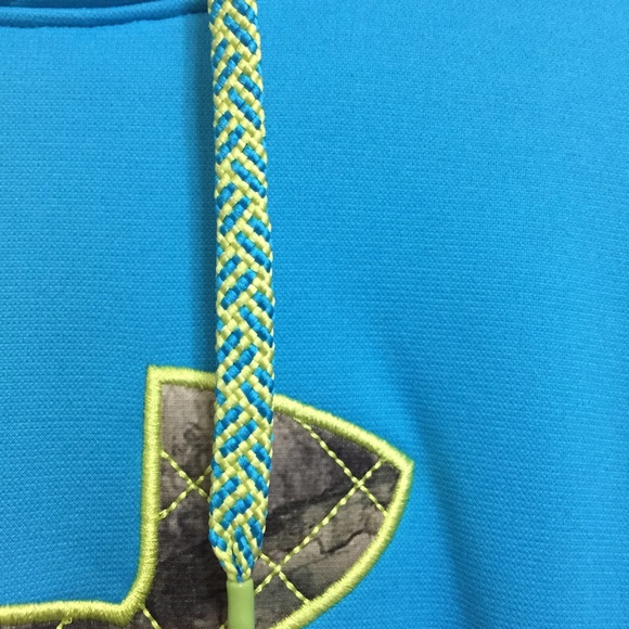 Under Armour Hoodie - Picture 3 of 6